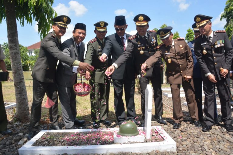 Agus Salim Ziarah Danrem