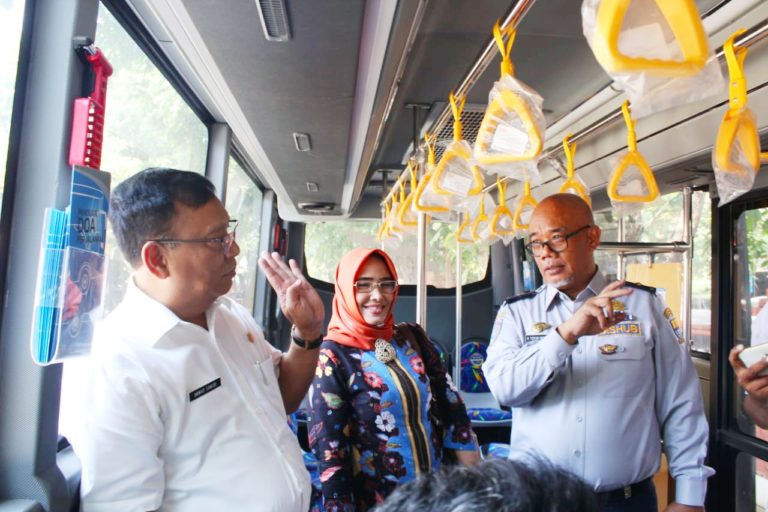DPRD KOTA FITRIA