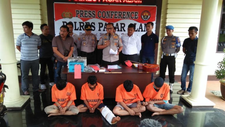 Pembunuhan-2014-Polres-Pagar-Alam 2