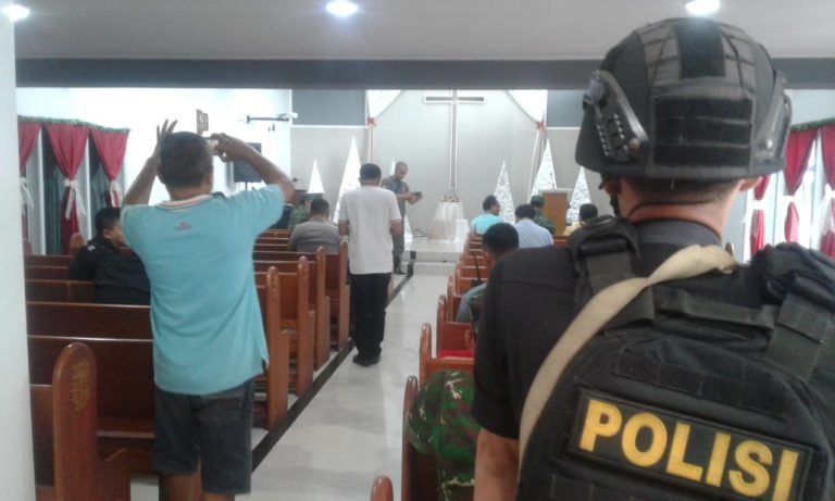 Polisi Amankan Gereja