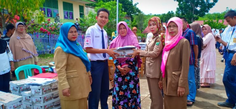 Seragam Sekolah