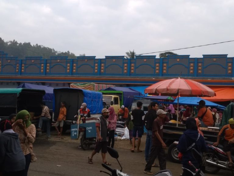aktivias pasar gondosari