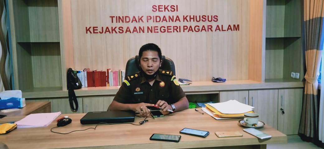 HELMI6