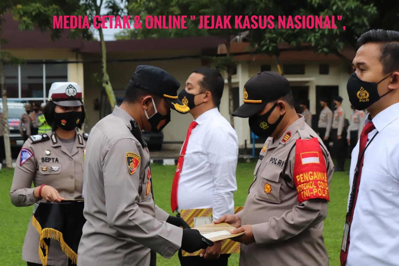 UJK4