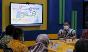 azis7