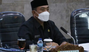 azis