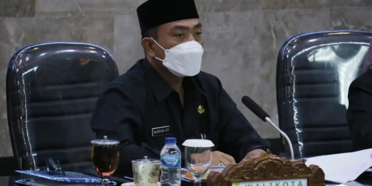 azis