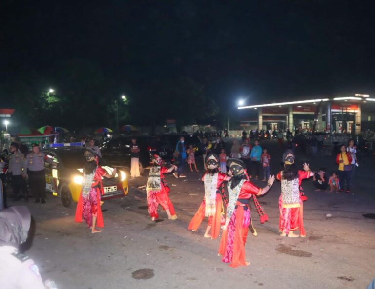 topeng