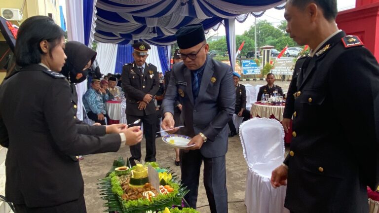 empat1