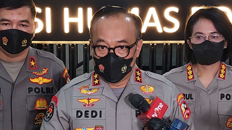 dedi