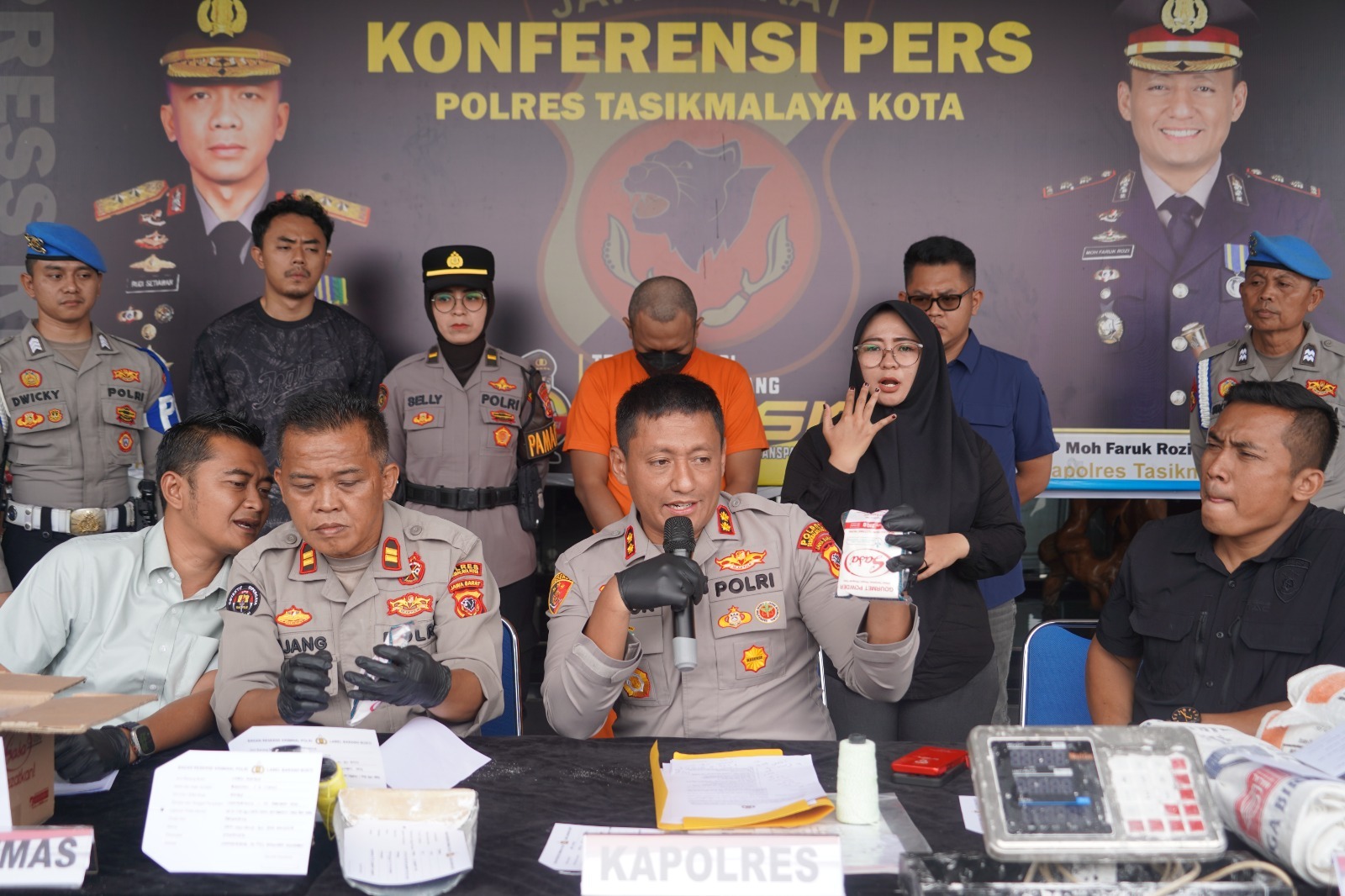 WhatsApp Image 2025-12-10 at 14.58.21